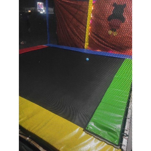 penutup per trampoline