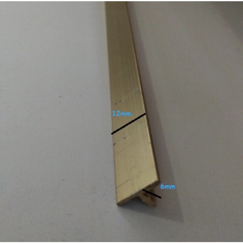 List Variasi 12 mm Gold List T Alumunium Edging Penutup Celah Strip