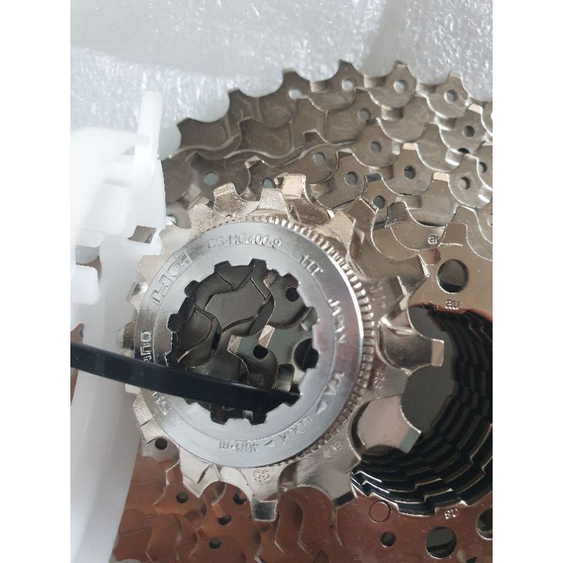 Shimano 9s HG300 dan HG400