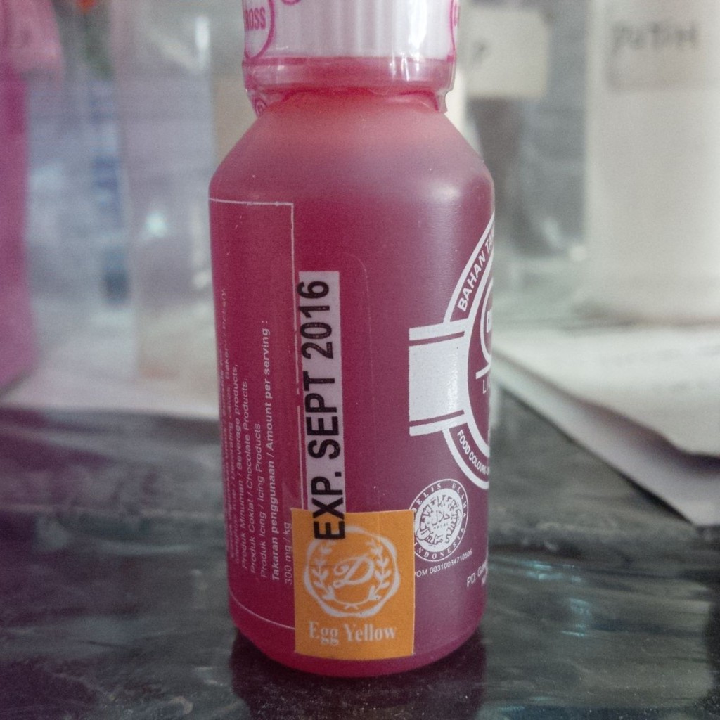 

sepuhan/pewarna makanan/oil based/cross/egg yellow/kuning tua/kue