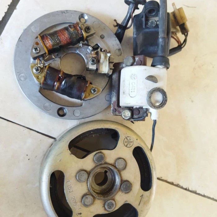 {duniastore} Pengapian rx king yt dt rx k magnet spul cdi dan koil putih Diskon