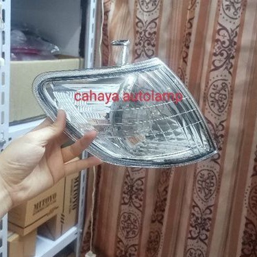 Lampu Sen  Soluna / Signal Lamp Assy Toyota Soluna Tahun 2001 2002 2003 depan warna clear