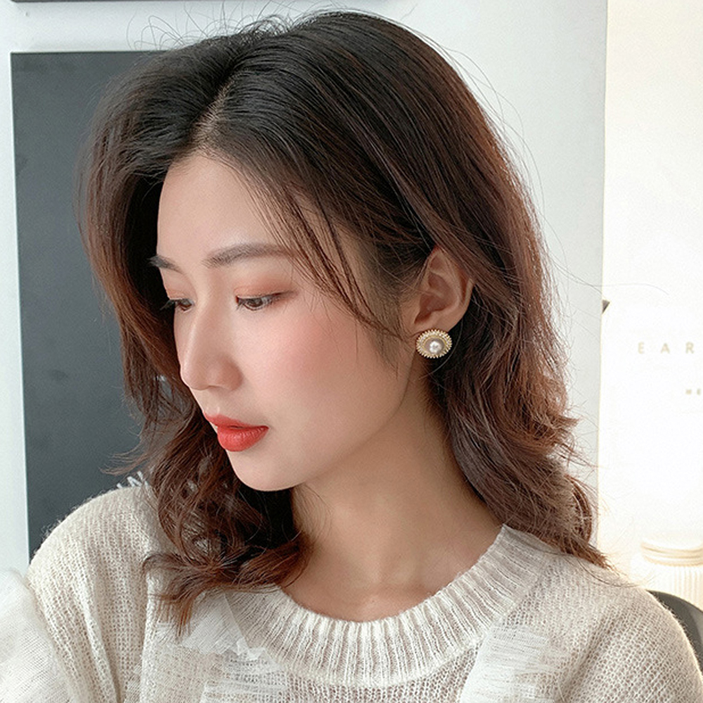 Anting Stud Kristal Mutiara Imitasi Bentuk Bulat Geometris Warna-Warni Gaya Retro