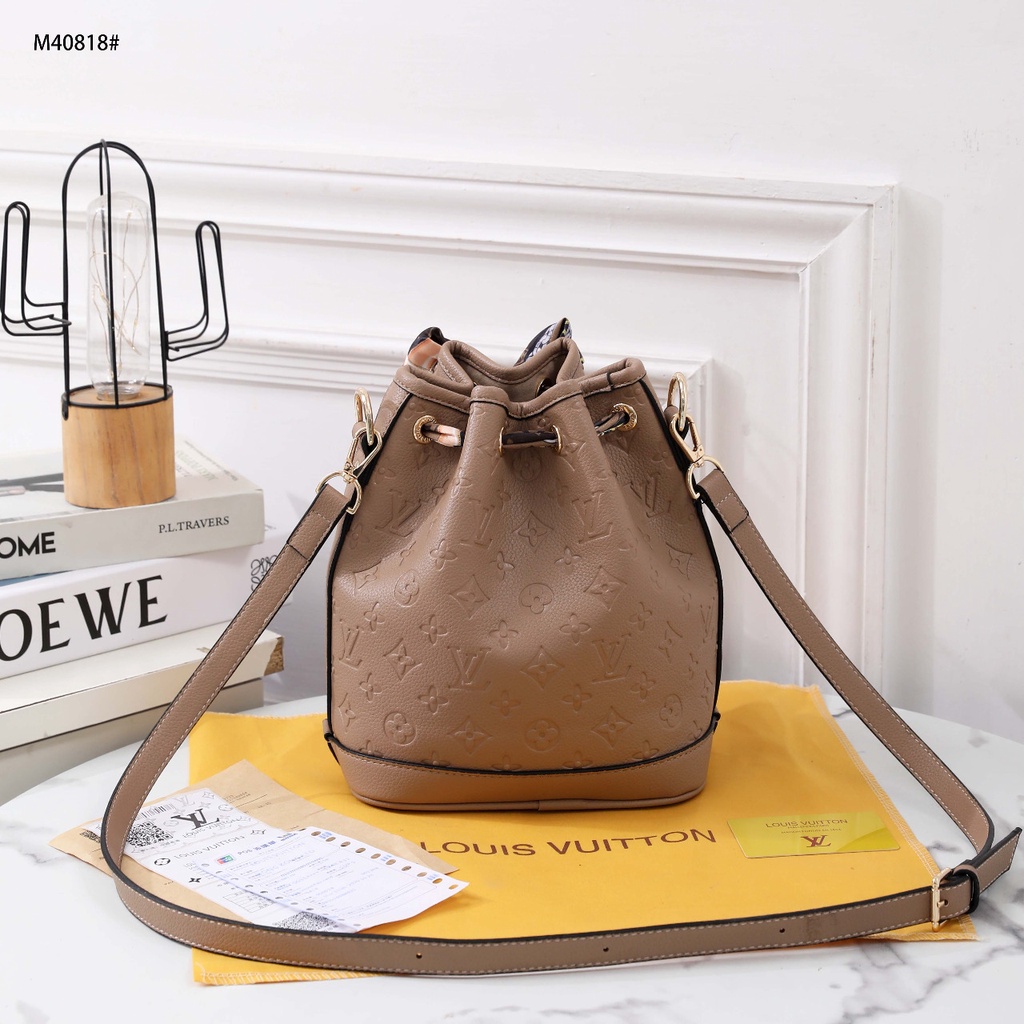 Bucket Bag With #M40818