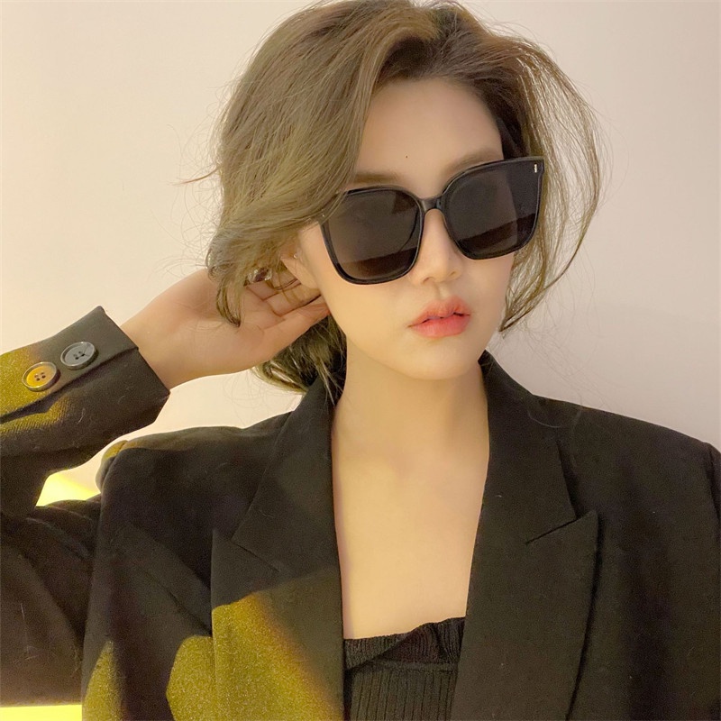 Zomi Kacamata Hitam Wanita Model Korea Frame Kotak Oversize UV400