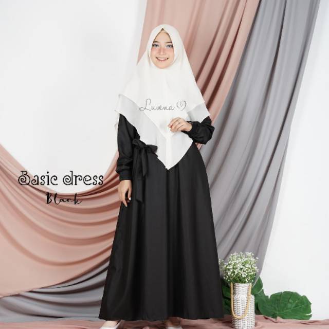 Gamis Basic Hitam Bahan Katun Toyobo Original By Luvena Gamis Polos Nyaman Simple Gamis Basic Wanita