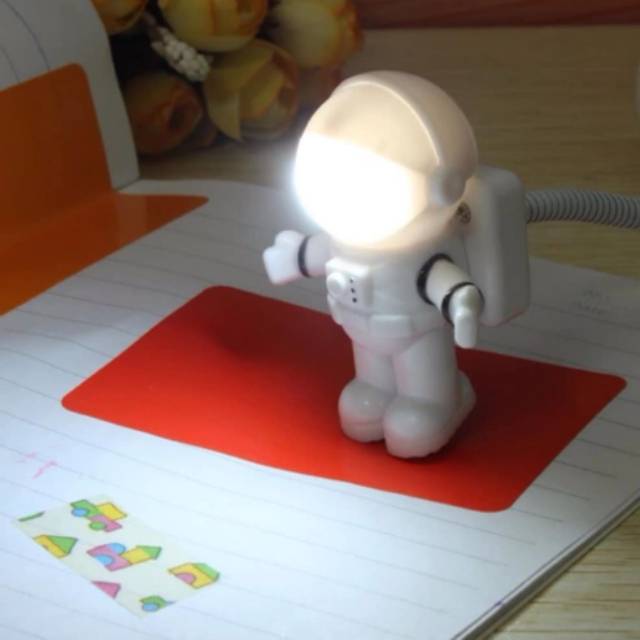 Lampu Baca LED Space / Lampu  Hias / Lampu Tidur Astronot