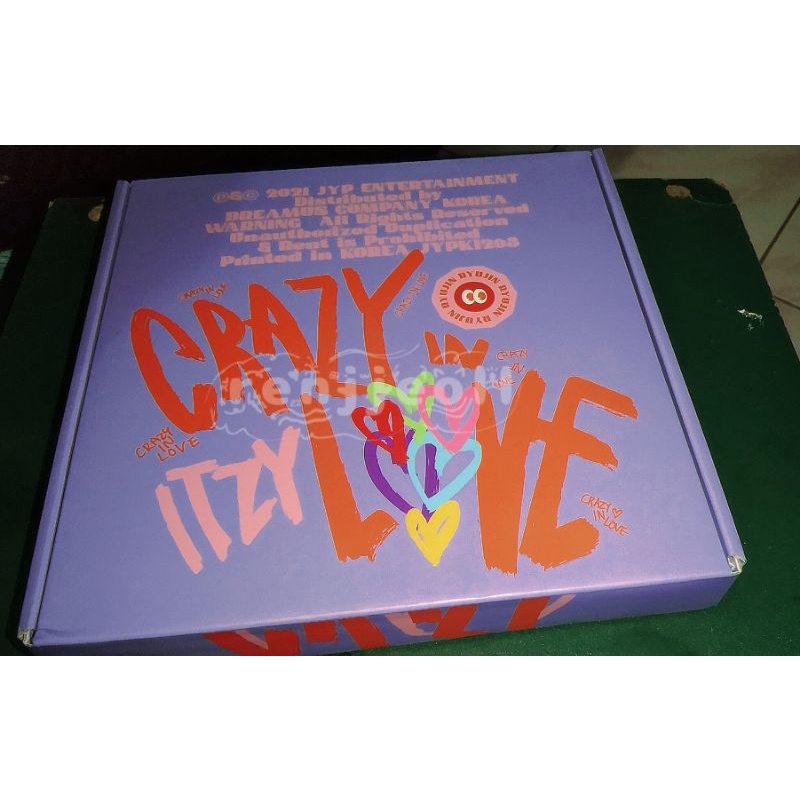 ALBUM ITZY CRAZY IN LOVE SOUNDWAVE