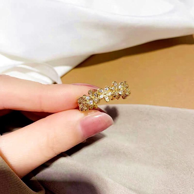 Cincin Titanium Wanita (Terbuka) Bunga Daisy Berlian Lapis Emas 18K Cantik Perhiasan Korea