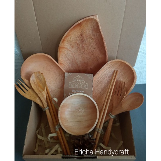 

hampers/wedding/souvenir/hadia set alat makan kayu mahoni