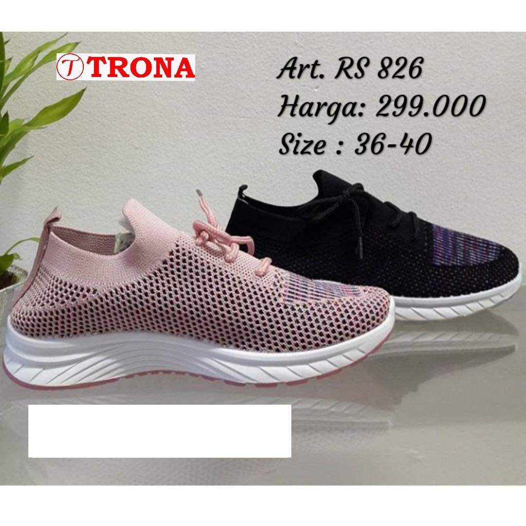 Sepatu Slip On Iora RS 826