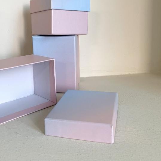 

Mini Hard Box Hadiah Kotak Kado Kemasan Souvenir Akesoris Gift - Ombre, Small