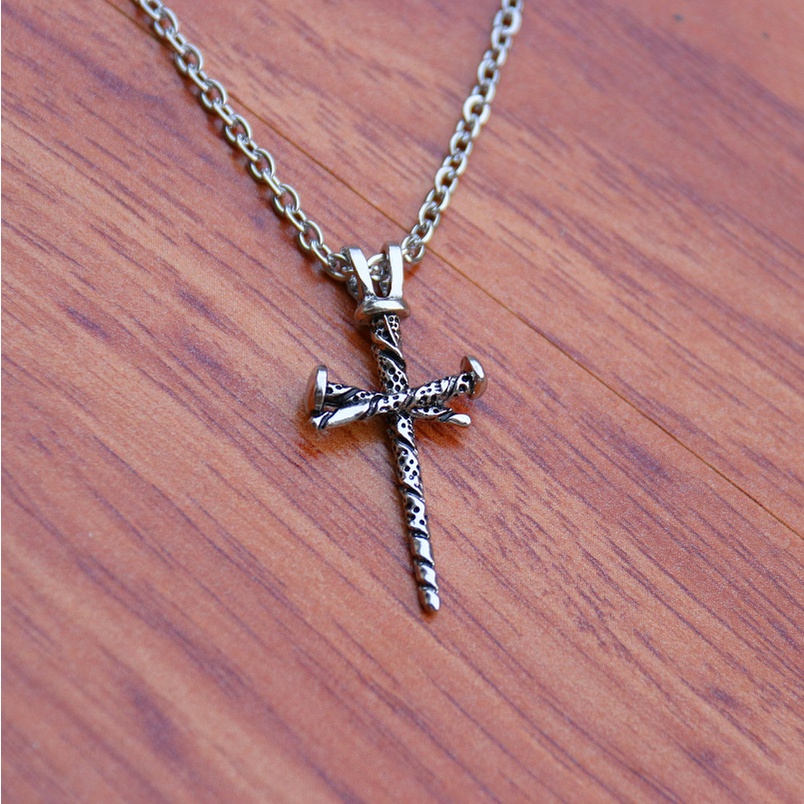 2021 Retro Titanium Steel Casting Men's Pendant Nail Necklace Cross Holiday Gift