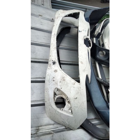 bemper depan Mazda 2 2013