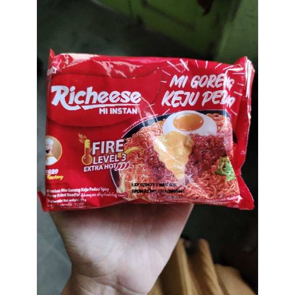 

mie richeese level 3 isi 5 pcs
