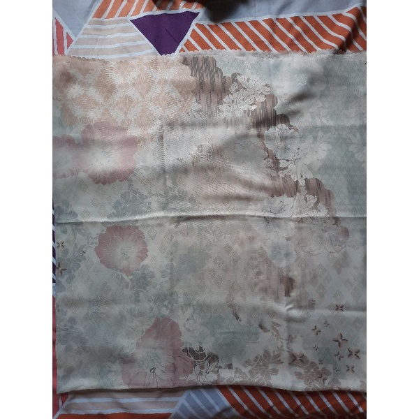 PL Wearing klamby "ulos scarf"