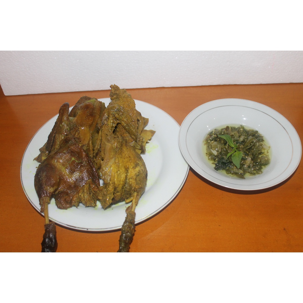 

Bebek Sianok, Bebek Goreng Sambel Hijau 1 ekor BGI SIZE