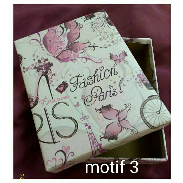 

Gift box/kotak kado motif