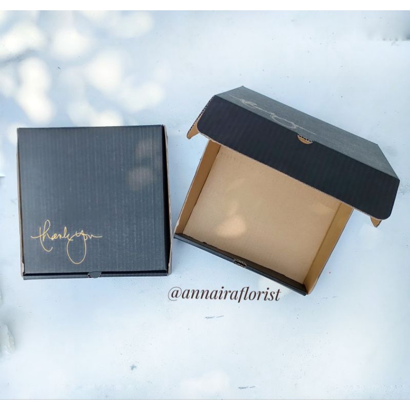 

Box Hampers 24x24x7