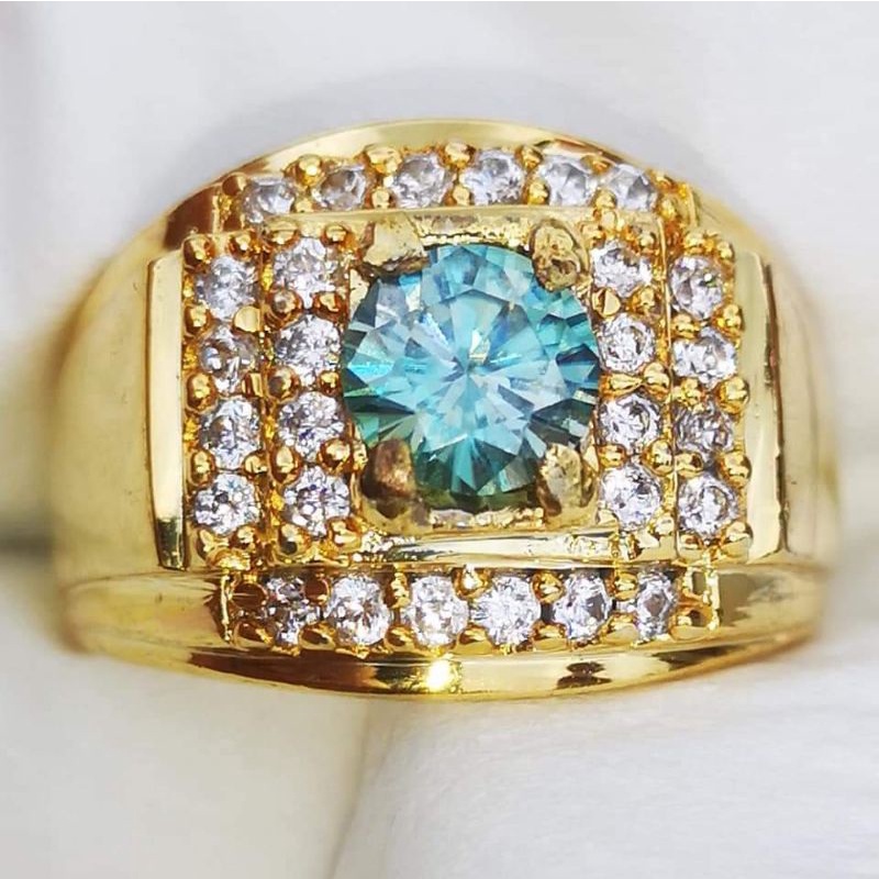 BERLIIAN BLUE MOISSANITE VVS LUSTER