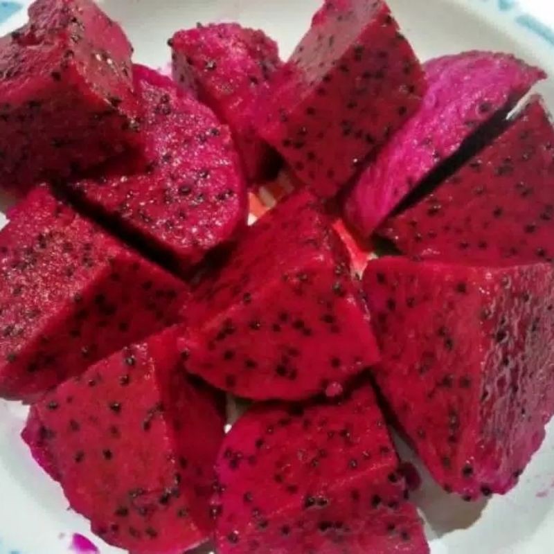 

Buah Naga Merah Manis