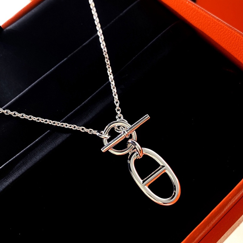 Kalung Rantai Liontin Bahan Metal Gaya Punktrendy Untuk Wanita