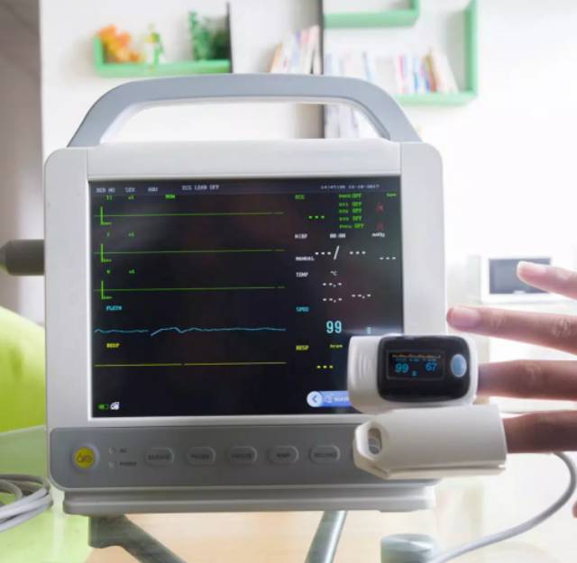 Pulse oximeter alat cek nadi detak jantung dan kadar oksigen darah