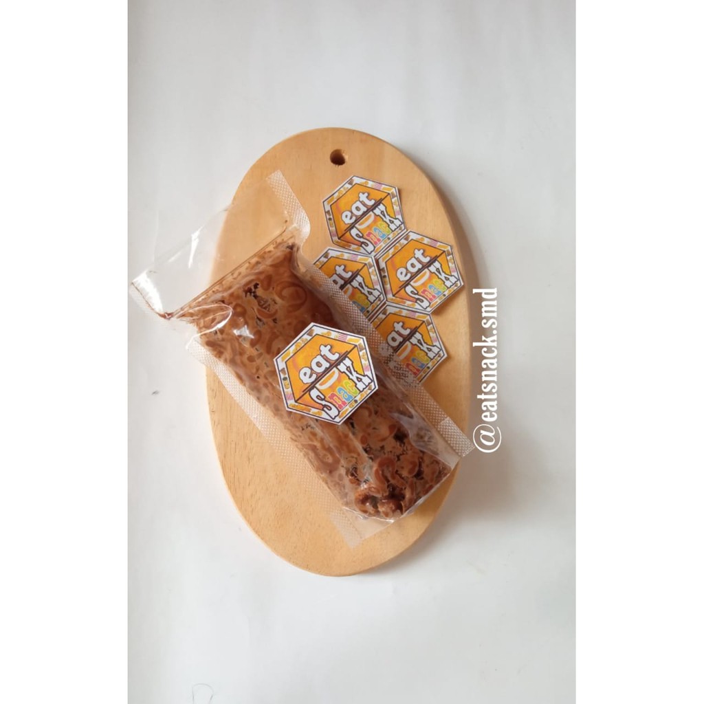 

MACO (Makaroni Coklat) Eatsnack