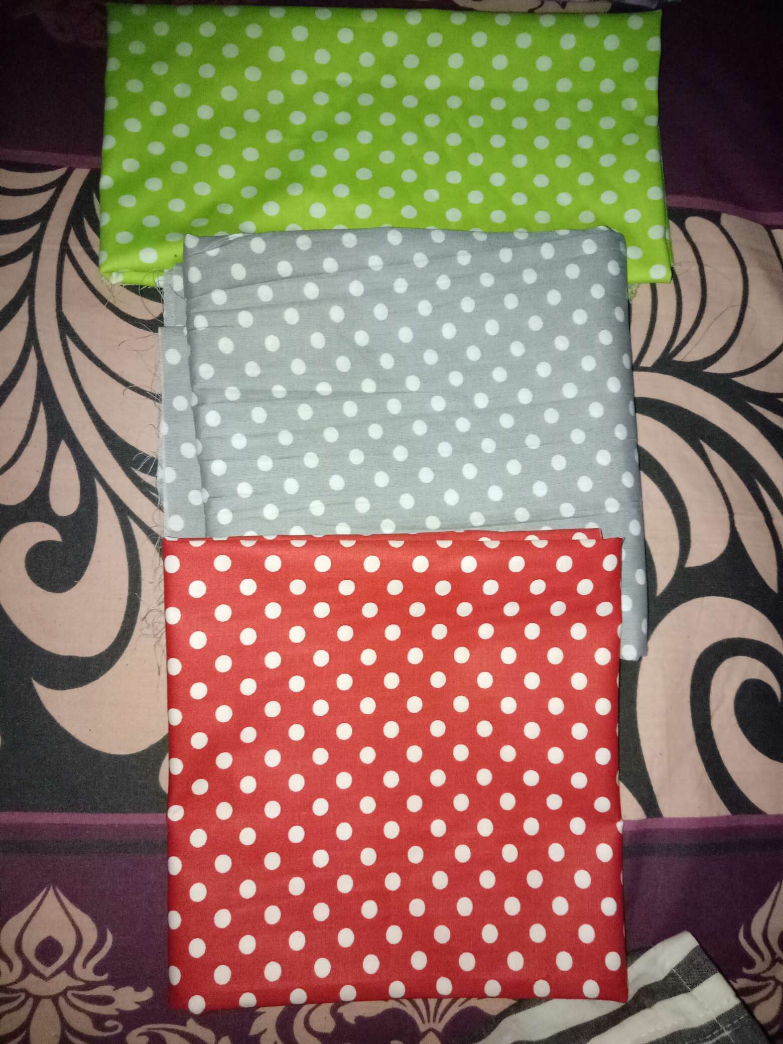 Perca Baby Dotie 50x100 - Kain Sprei Katun Lokal