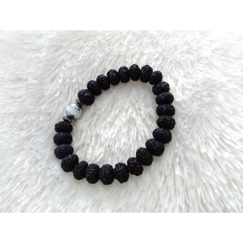 GELANG JENITRI