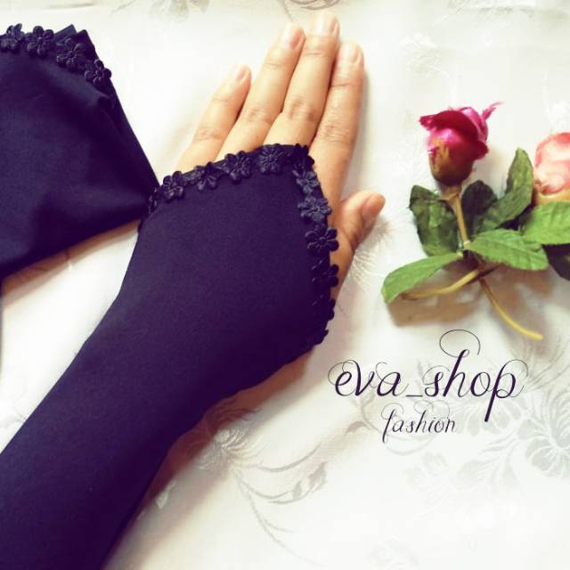 Handsock renda/manset renda hitam