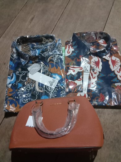 Kemeja Batik Lengan Panjang