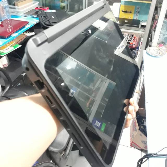 Laptop hp pavilion 11 x360 layar sentuh