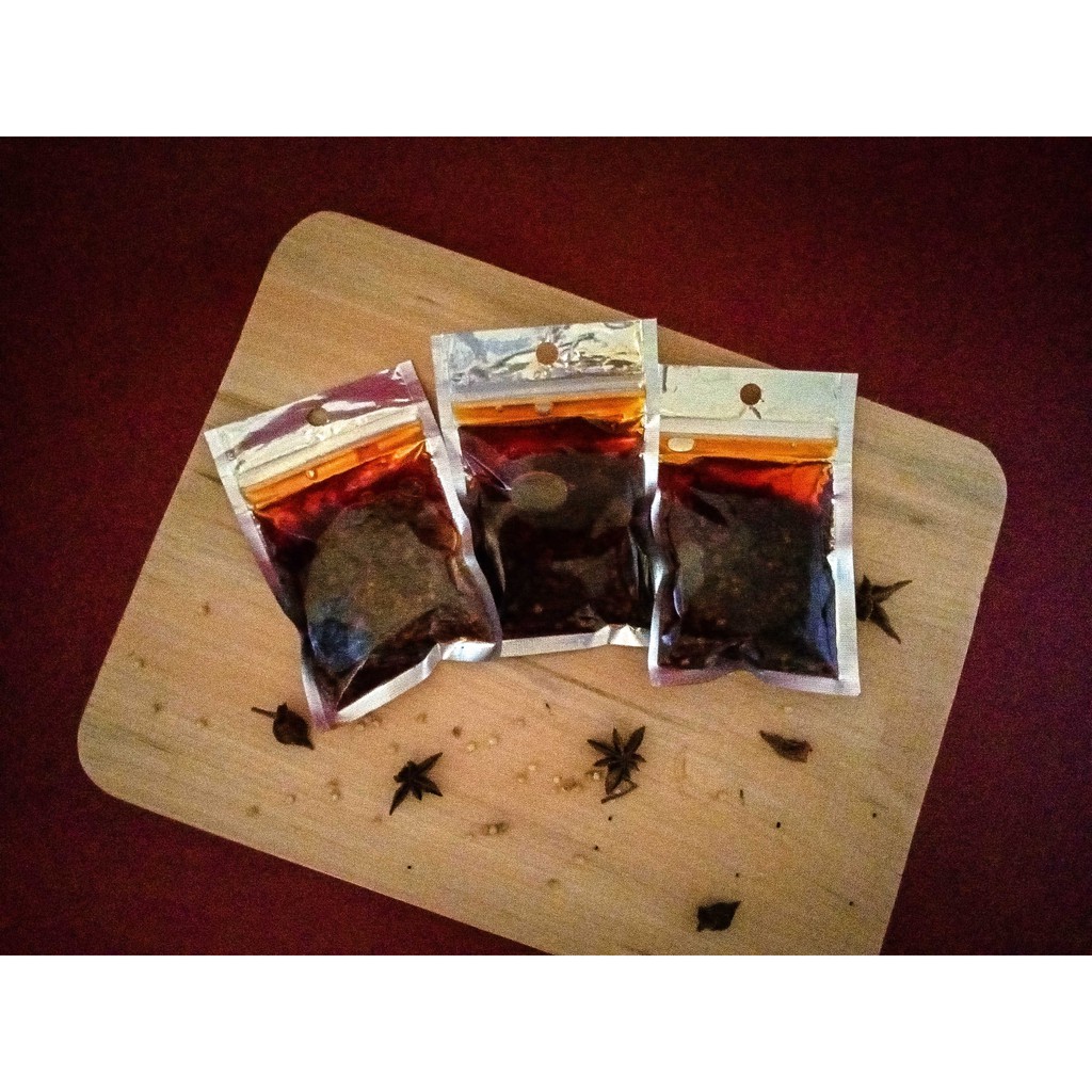 

MINYAK CABAI SACHET 50 G| CHILLI OIL SACHET 50 G|CHILLI OIL MURAH