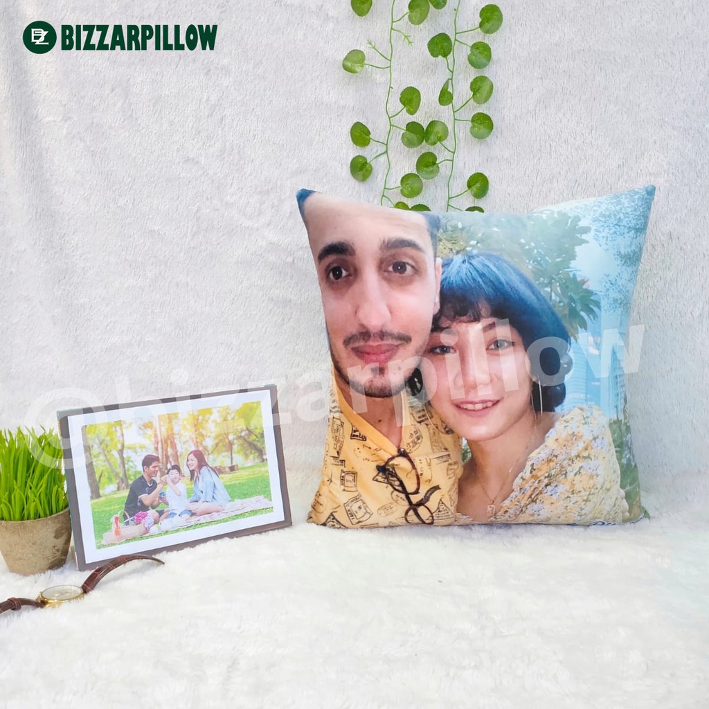 Bizzarpillow Bantal Foto Custom Fullprint 50 x 50 cm  BZ022