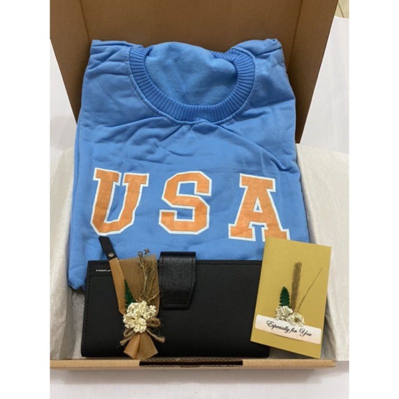 

Hampers Blue Sea | Hampers Ultah Kado Ultah Hadiah Ultah Hampers Wanita Kado Wanita Hadiah Wanita Kado Cewek gift Box Hadiah Anniversary Kado Anniversary Hampers Wisuda Hampers Anniversary Kado Birthday Hadiah Birthday Gift Box Kado Bday Hadiah Bday