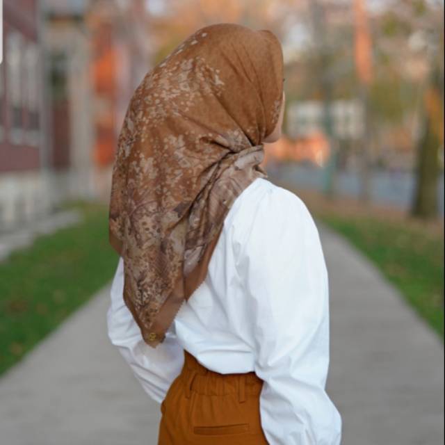 Buttonscarves Newyork Reborn in "Central Park"