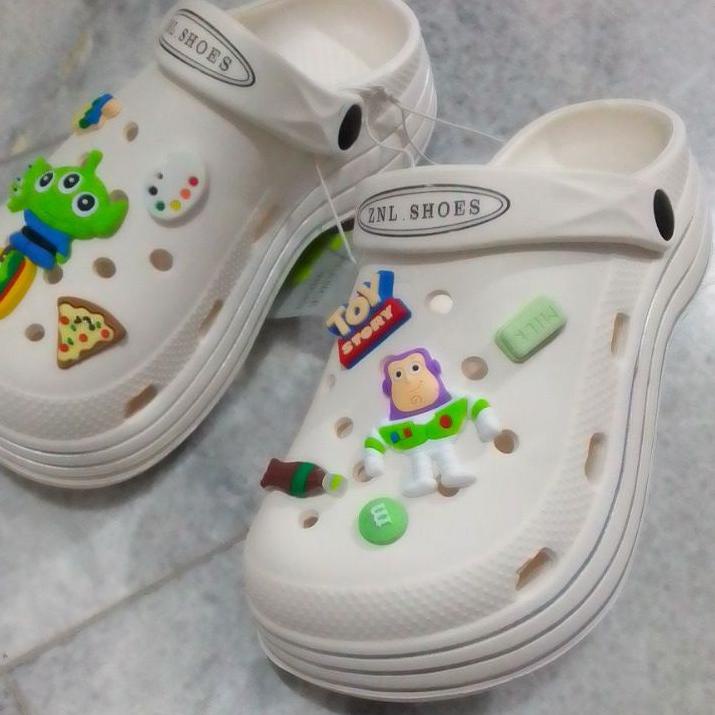 Menarik.. sandal fuji sandal viral sandal selebgram sandal tiktok, sandal impor bahan EVA ringan, sa