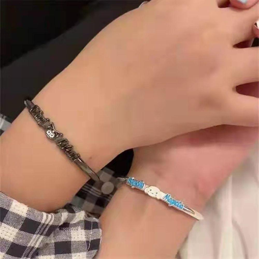 Augustina Kuromi Gelang Ditarik Kawaii Kepribadian Melodyku Tangan Dekorasi Perhiasan Kartun Cinnamoroll Animasi Seri Metal Wristlet