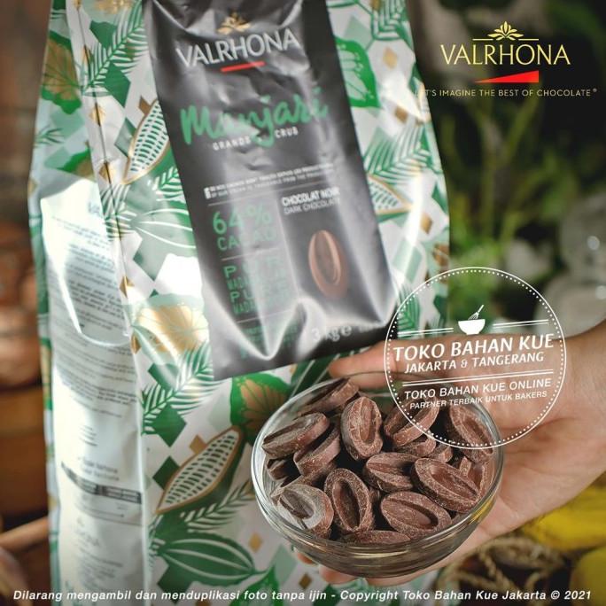 

Valrhona MANJARI 64% Dark Chocolate 100gr Couverture Cokelat Baking