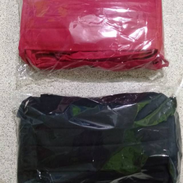 Masker mulut polos. Masker penutup mulut dari kain