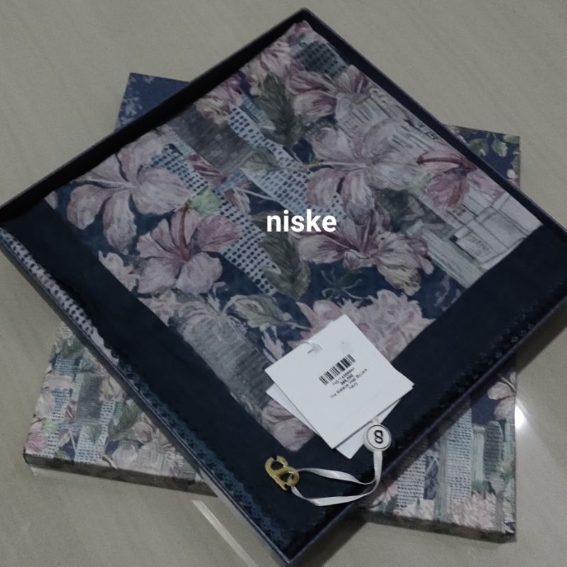 Buttonscarves Malaya Navy