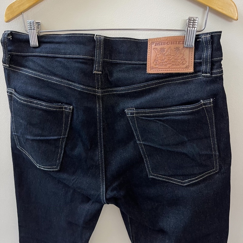 Celana Raw Denim Mischief - size 33