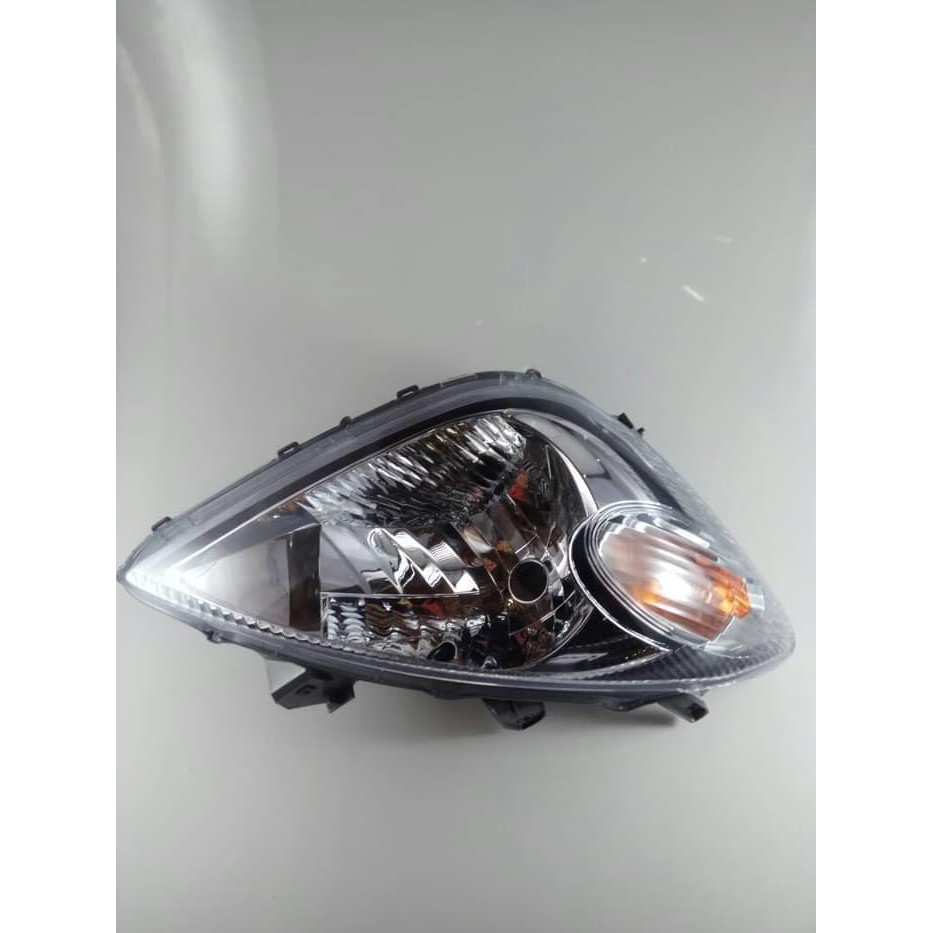 Sparepart lampu depan avanza headlamp mobil toyota avanza