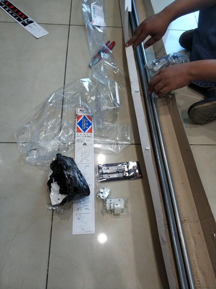 Handle Pintu Sliding Tanam Kom Kotak 96mm Stainless