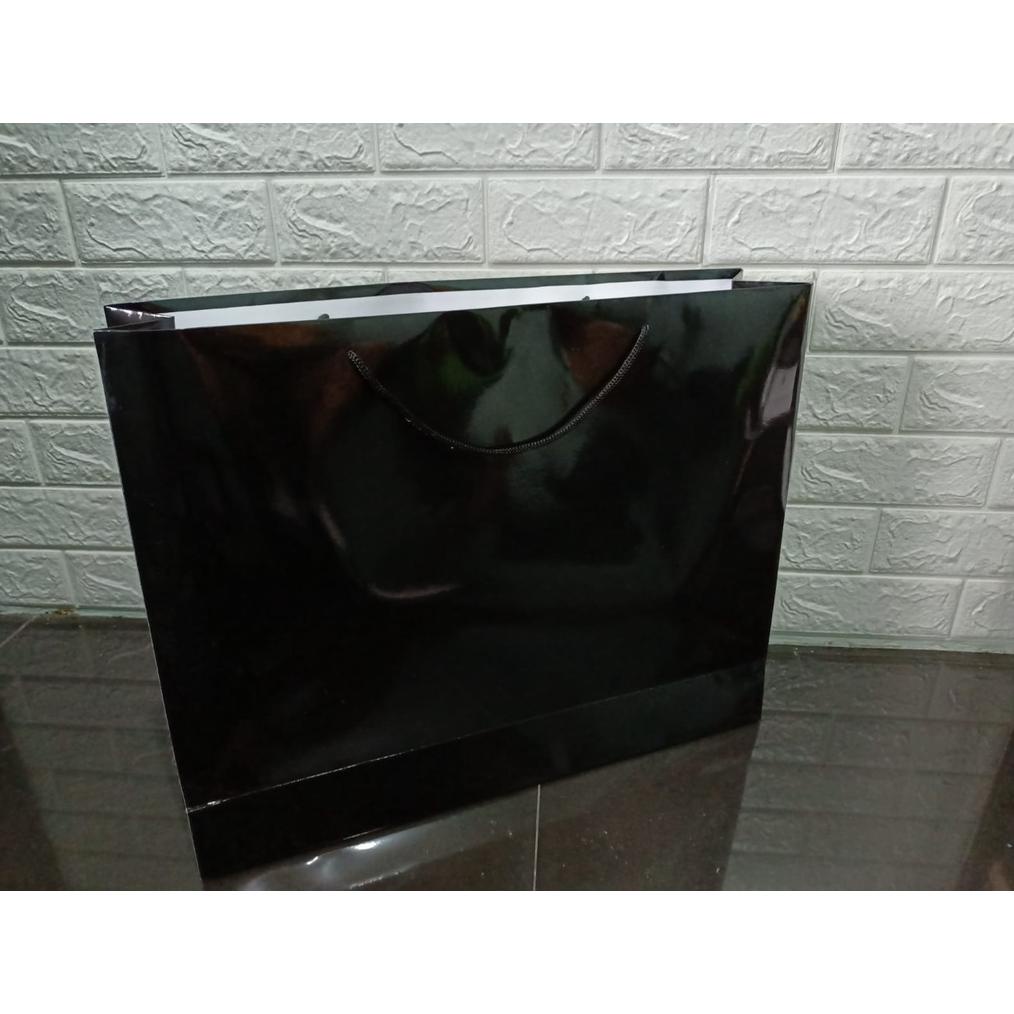 

Paperbag Super Jumbo Exclusive Glossy Uk. 50 X 40 X 12 Cm