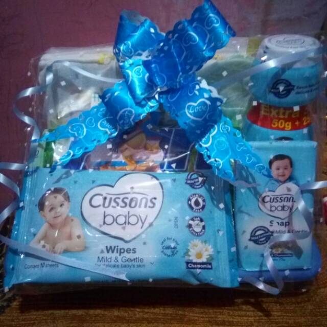 

Parcel baby gift blue