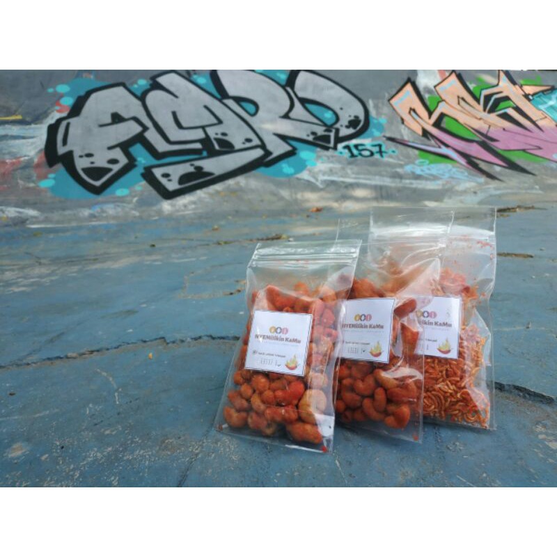 

Makaroni Pedas Cabe Bubuk (NYemilikin Kamu)