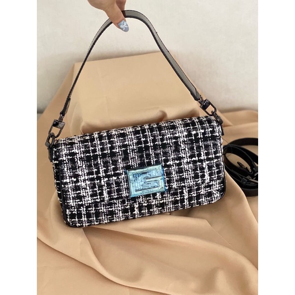 GB410 Guess Tweed Cessily Shoulder Bag