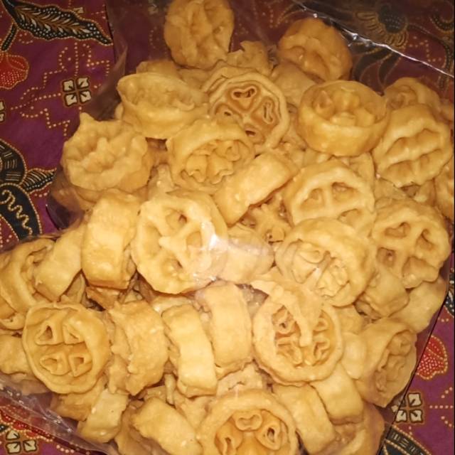 

kue kering saroja mini manis/ kembang goyang khas bandung